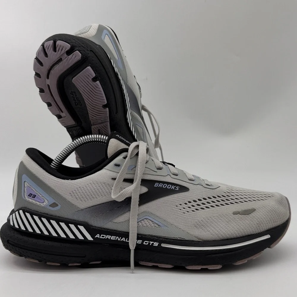 Brooks Adrenaline GTS Men’s Running Shoes in Light Gray and Black - Picture 5 of 16